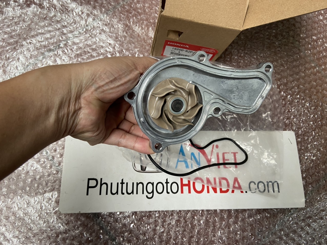 Bơm nước xe Honda CRV 2.0